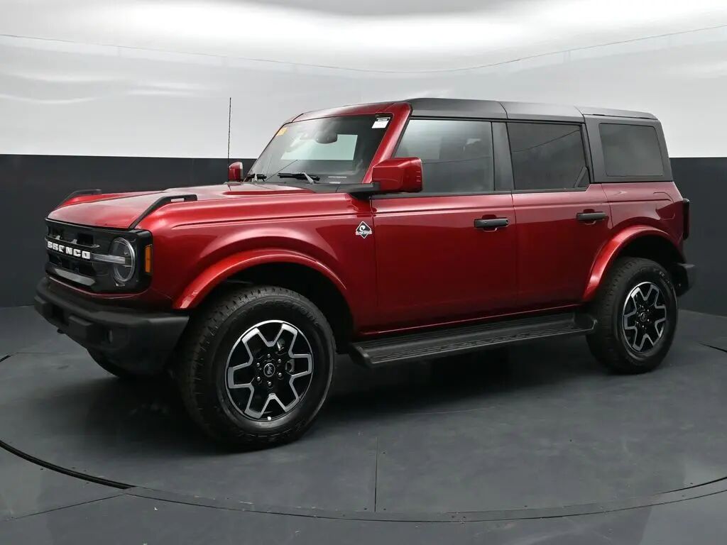 2026 Ford Bronco Outer Banks — photo 1 of 25