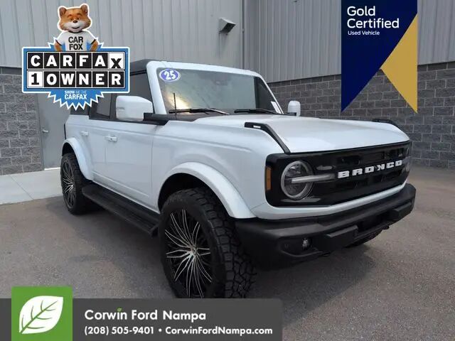 2025 Ford Bronco Outer Banks