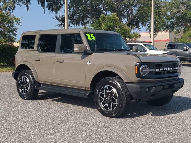 2025 Ford Bronco Outer Banks