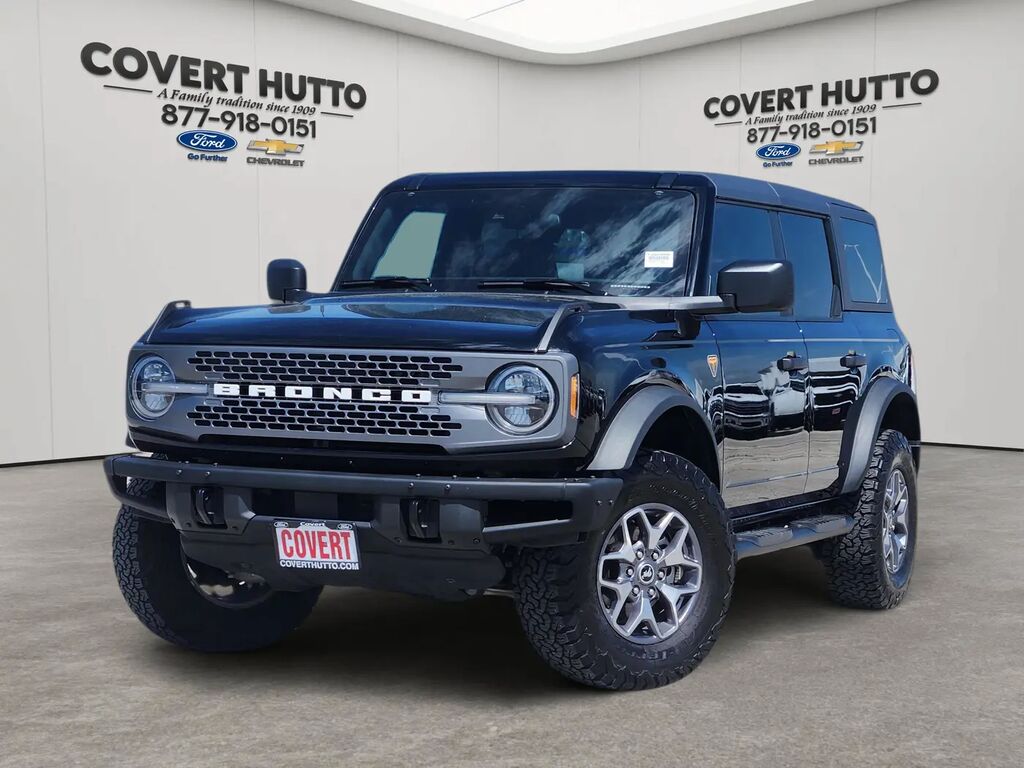 2024 Ford Bronco Badlands — photo 1 of 13