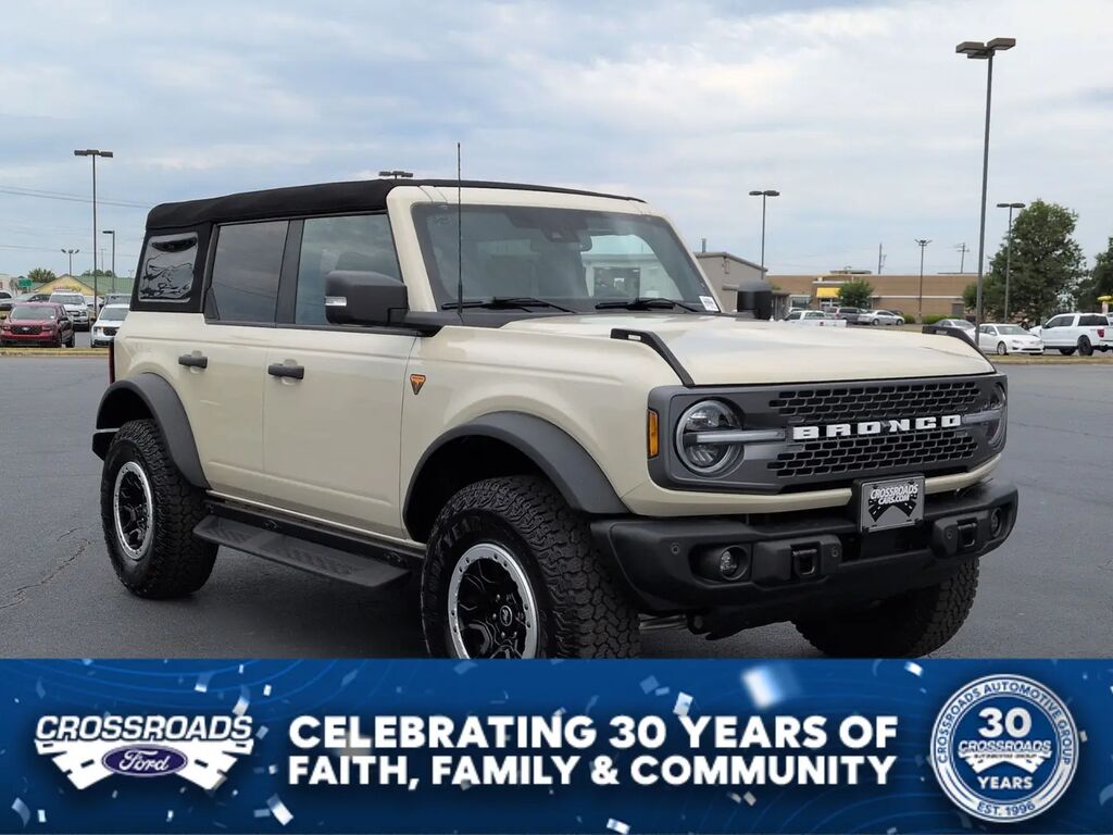 2025 Ford Bronco Badlands — photo 1 of 13