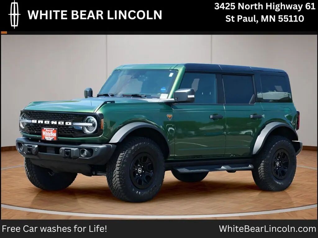 2025 Ford Bronco Badlands — photo 1 of 13