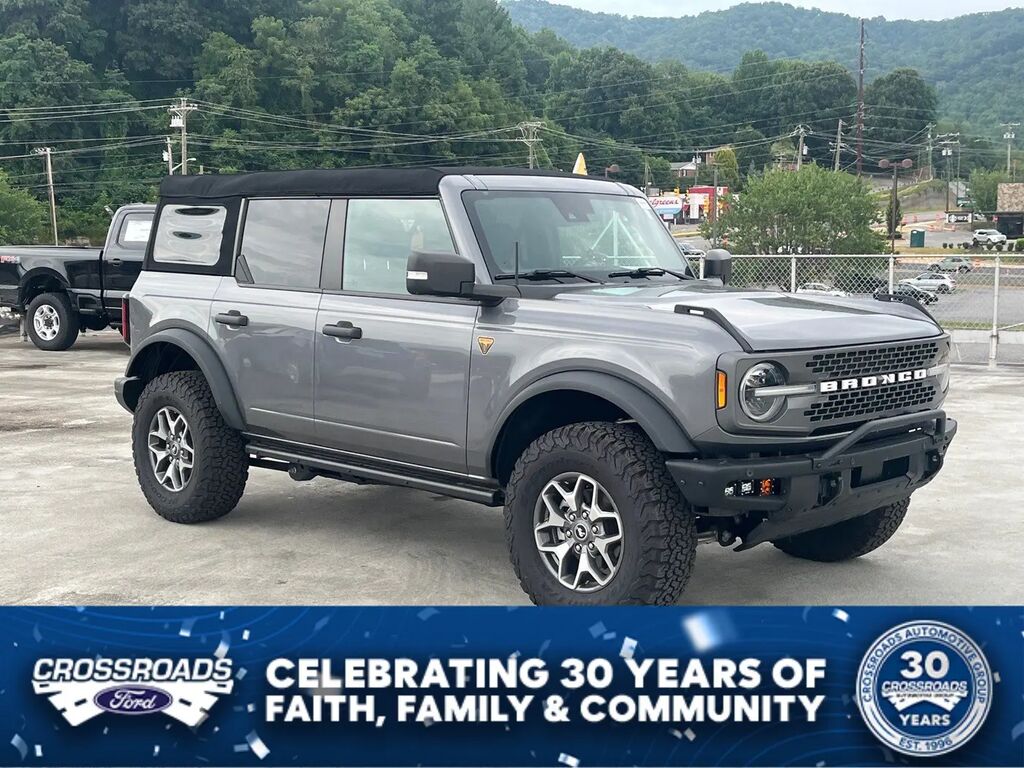 2024 Ford Bronco Badlands — photo 1 of 13