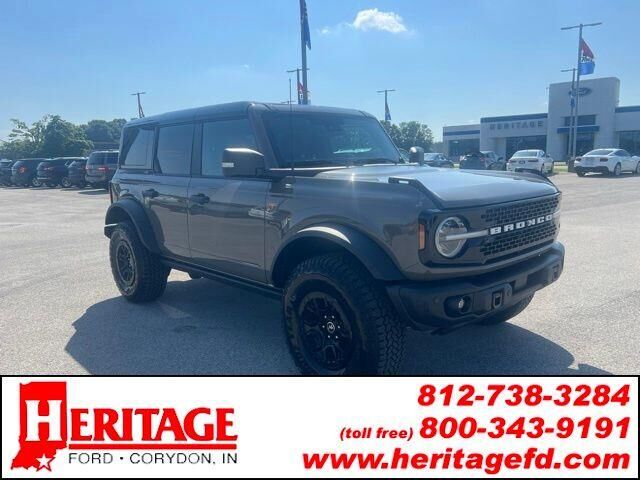 2025 Ford Bronco Badlands — photo 1 of 13