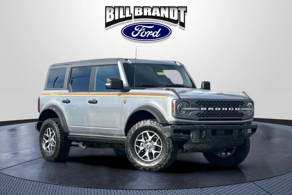 2024 Ford Bronco Badlands — photo 1 of 13