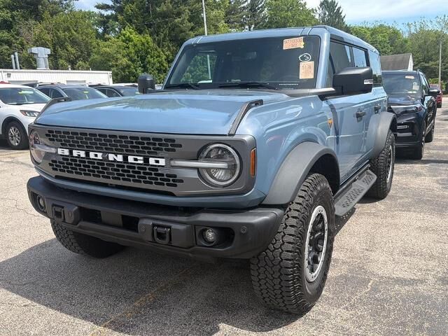 2025 Ford Bronco Badlands — photo 1 of 1