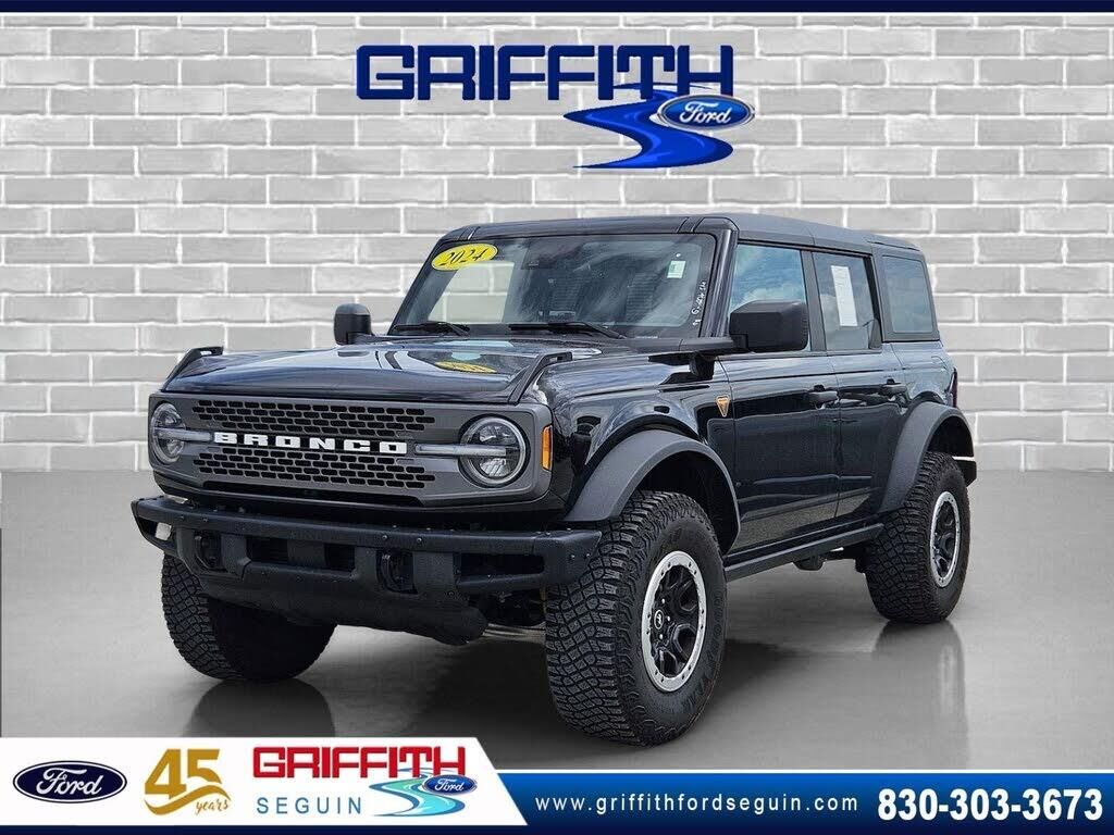 2024 Ford Bronco Badlands — photo 1 of 1