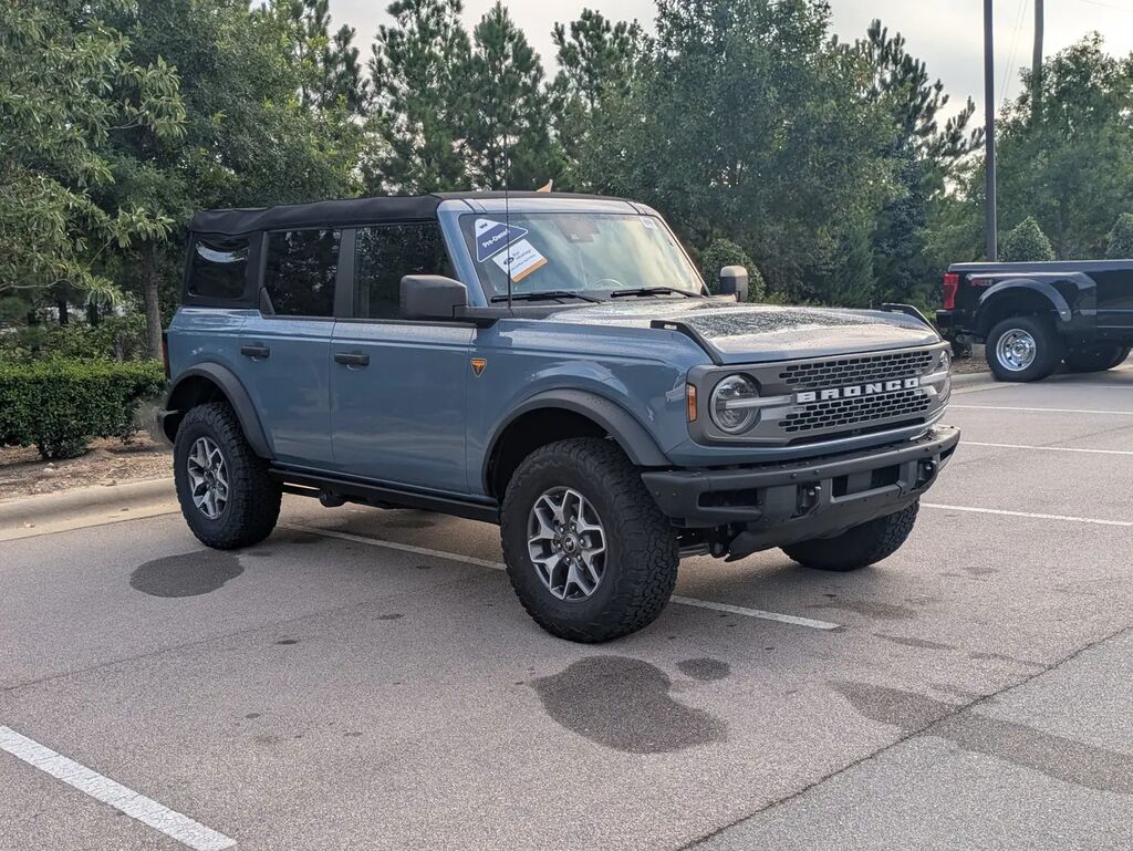 2024 Ford Bronco Badlands — photo 1 of 13