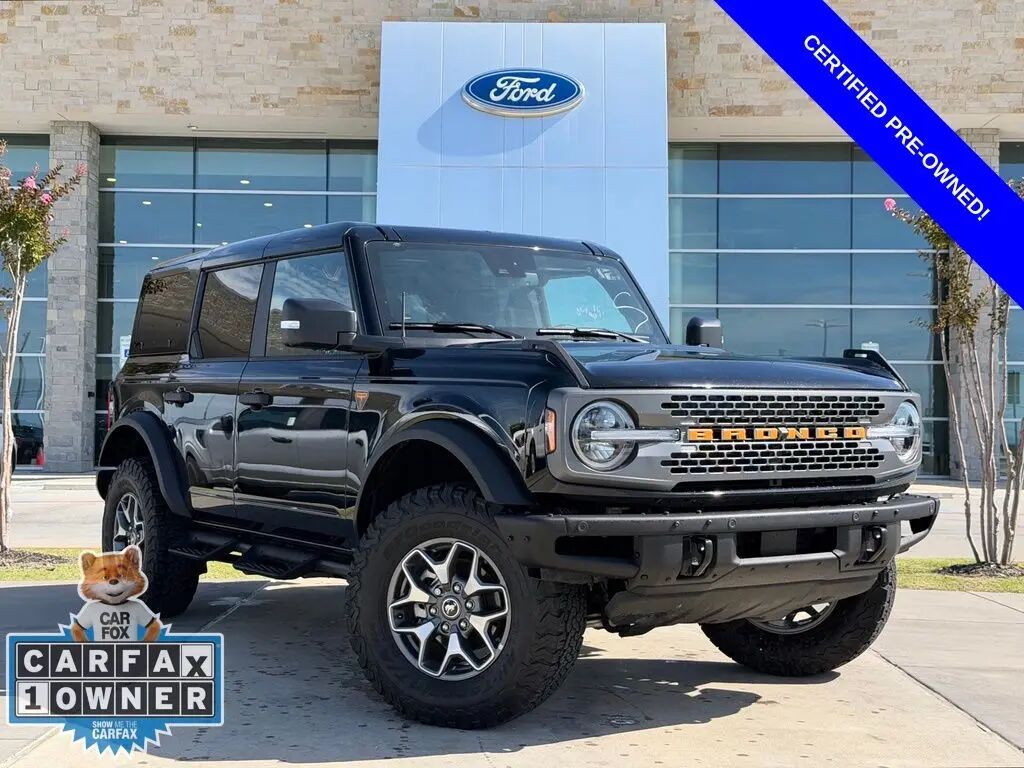 2024 Ford Bronco Badlands — photo 1 of 12
