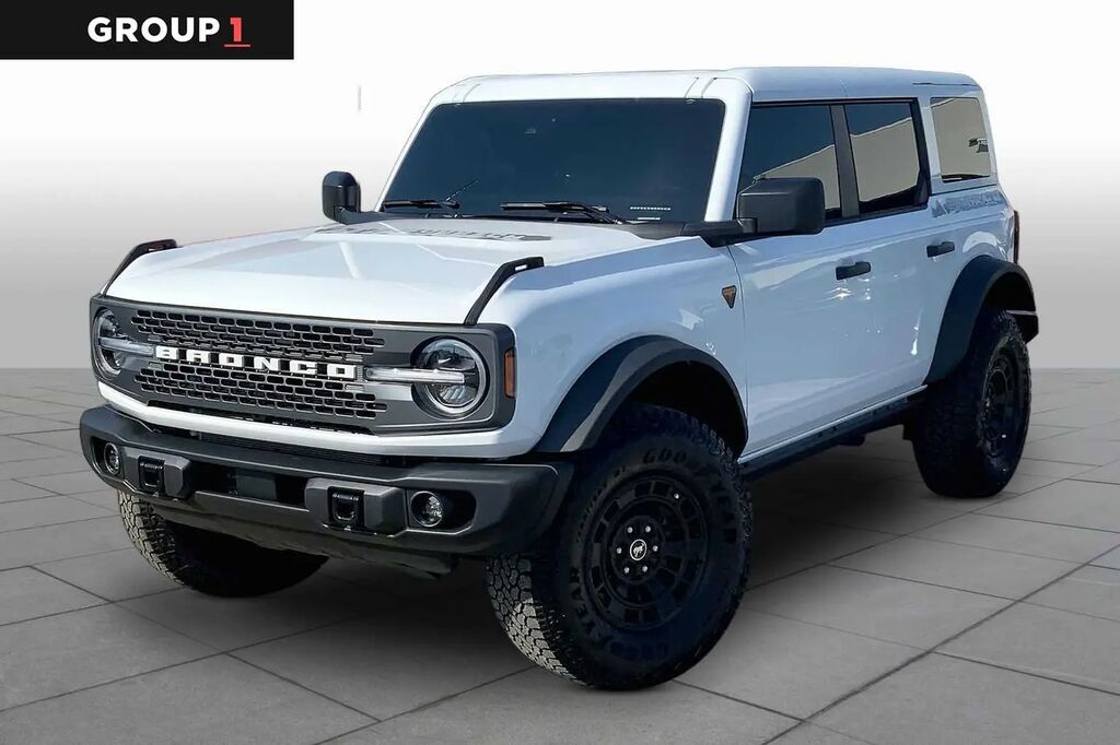 2026 Ford Bronco Badlands — photo 1 of 12