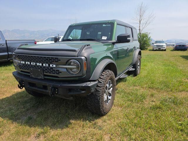 2024 Ford Bronco Badlands — photo 1 of 13