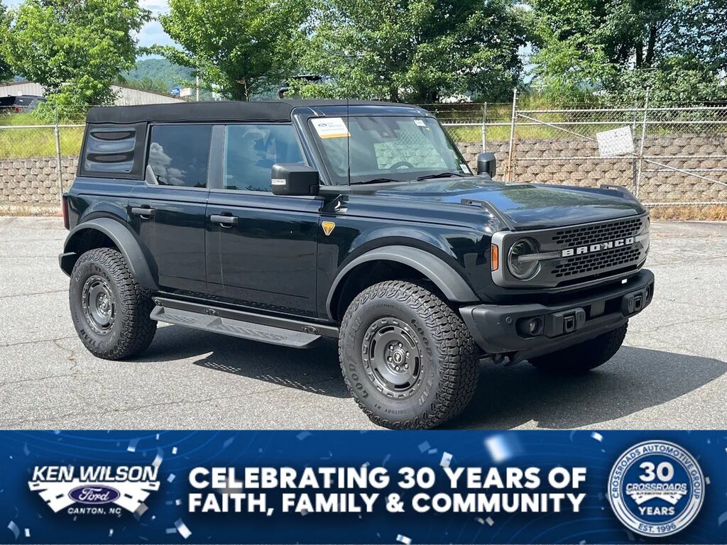 2025 Ford Bronco Badlands — photo 1 of 13