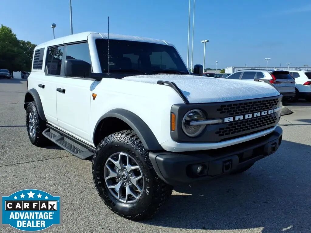 2025 Ford Bronco Badlands — photo 1 of 13