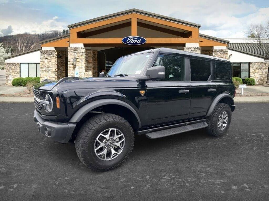 2025 Ford Bronco Badlands — photo 1 of 1