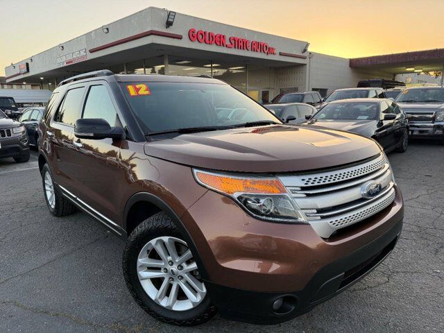2012 Ford Explorer XLT — photo 1 of 10