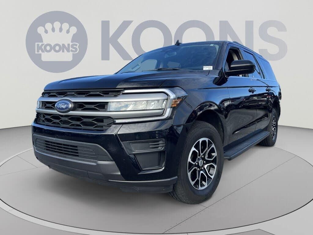 2024 Ford Expedition MAX XLT — photo 1 of 2