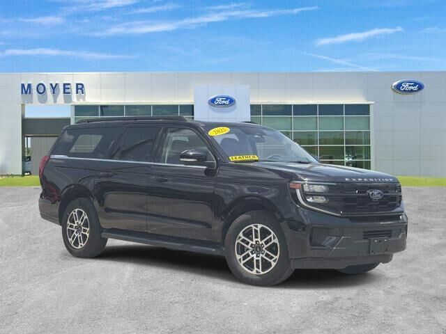2025 Ford Expedition MAX Active — photo 1 of 13