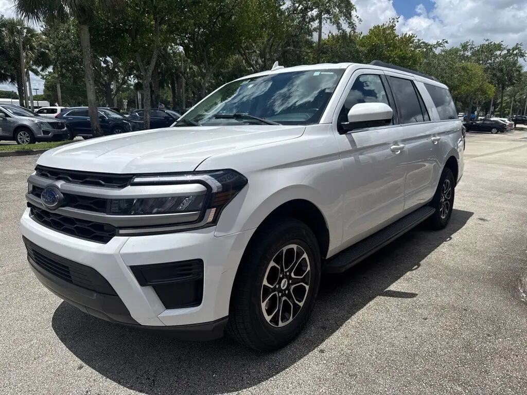 2023 Ford Expedition MAX XLT — photo 1 of 16