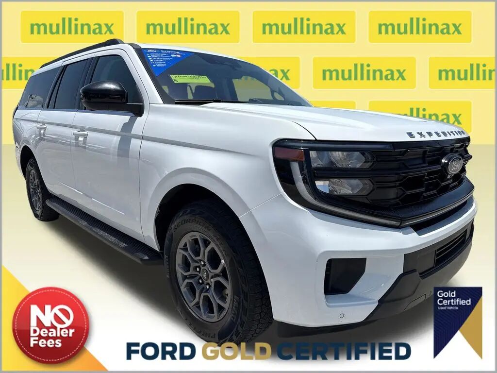 2025 Ford Expedition MAX Active — photo 1 of 10