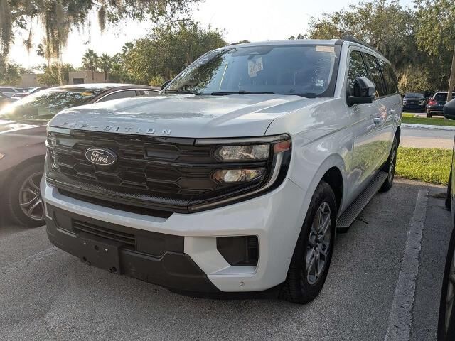 2025 Ford Expedition MAX Active — photo 1 of 12