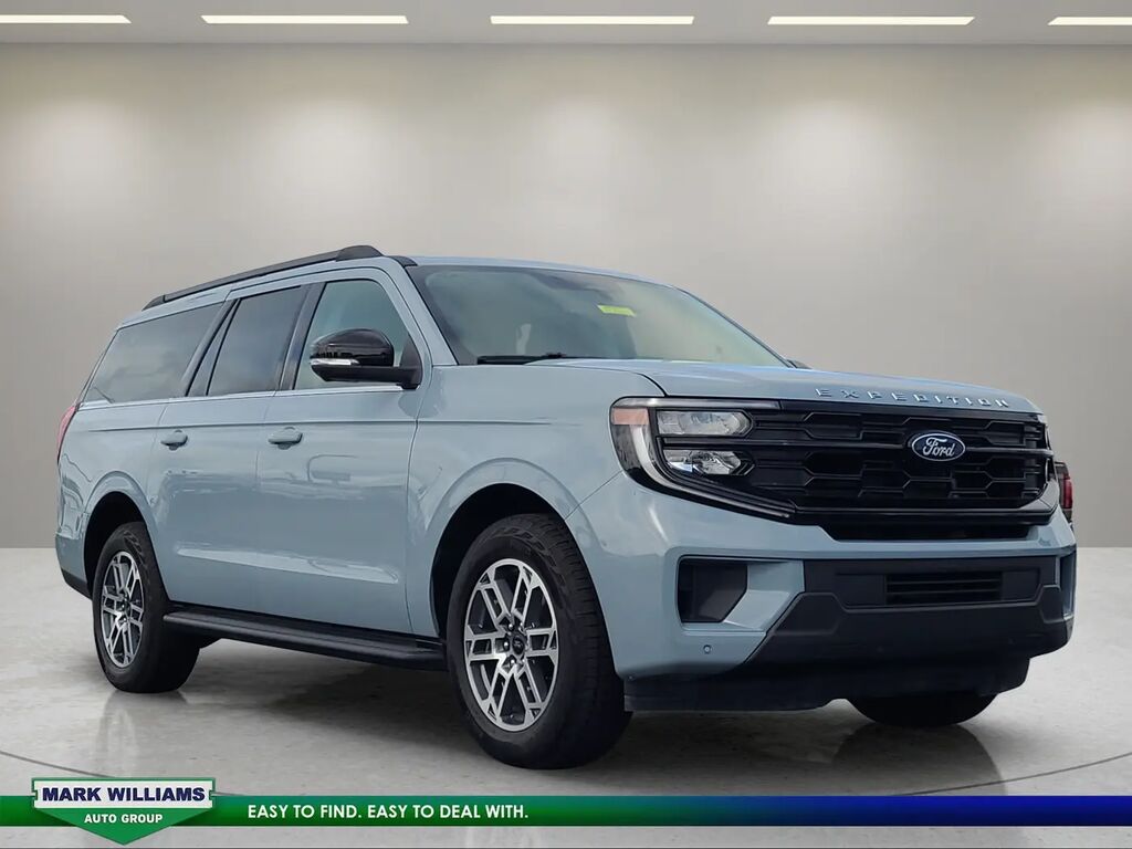 2026 Ford Expedition MAX Active — photo 1 of 13