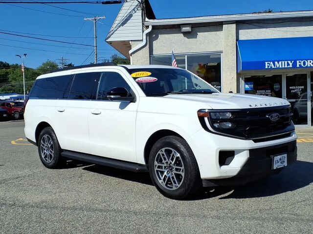 2025 Ford Expedition MAX Active