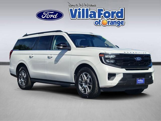 2025 Ford Expedition MAX Active — photo 1 of 1