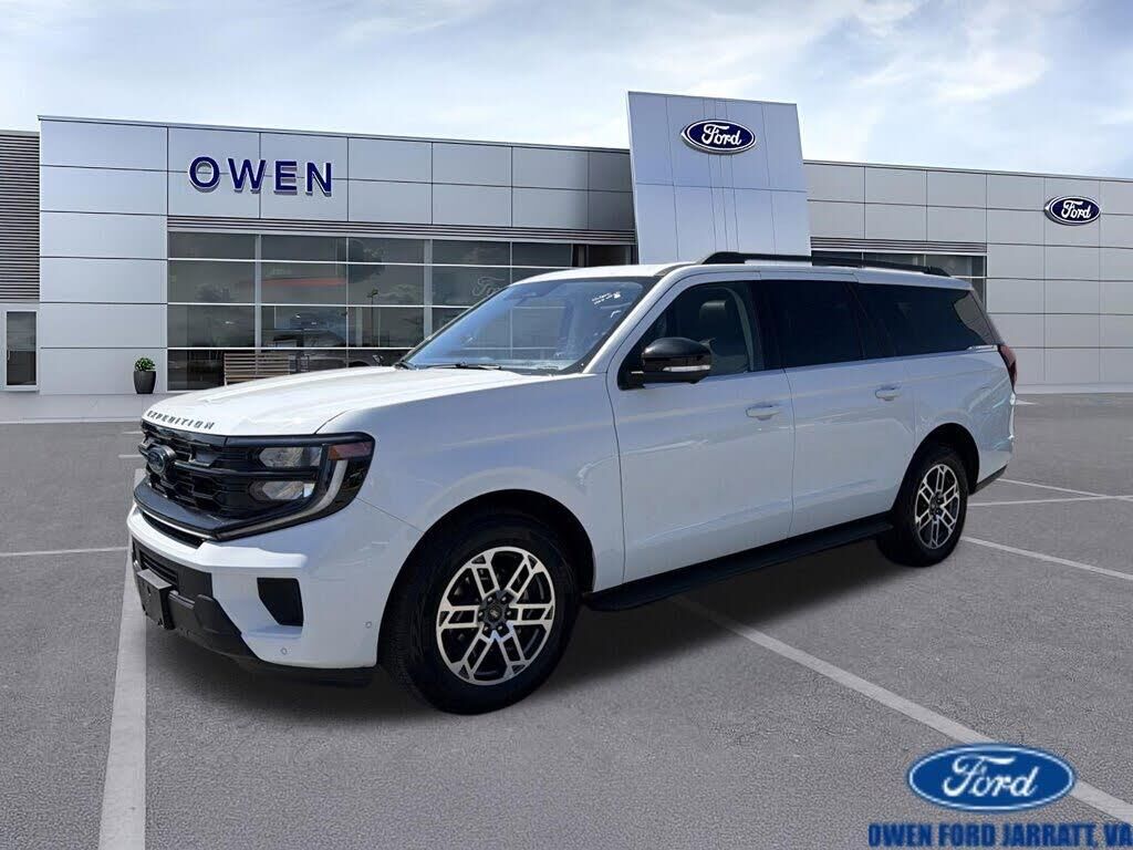 2025 Ford Expedition MAX Active — photo 1 of 14