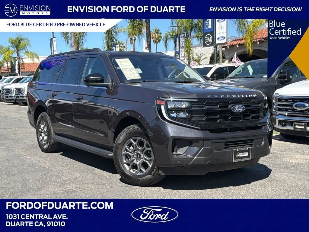 2025 Ford Expedition MAX Active — photo 1 of 13