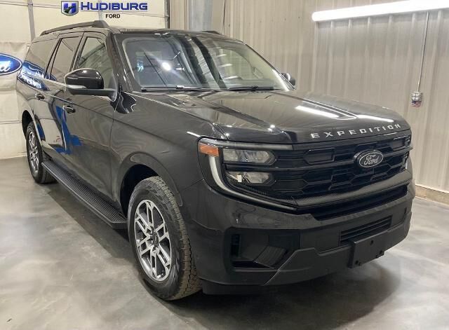 2025 Ford Expedition MAX Active — photo 1 of 13