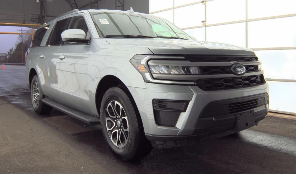 2024 Ford Expedition MAX XLT — photo 1 of 14