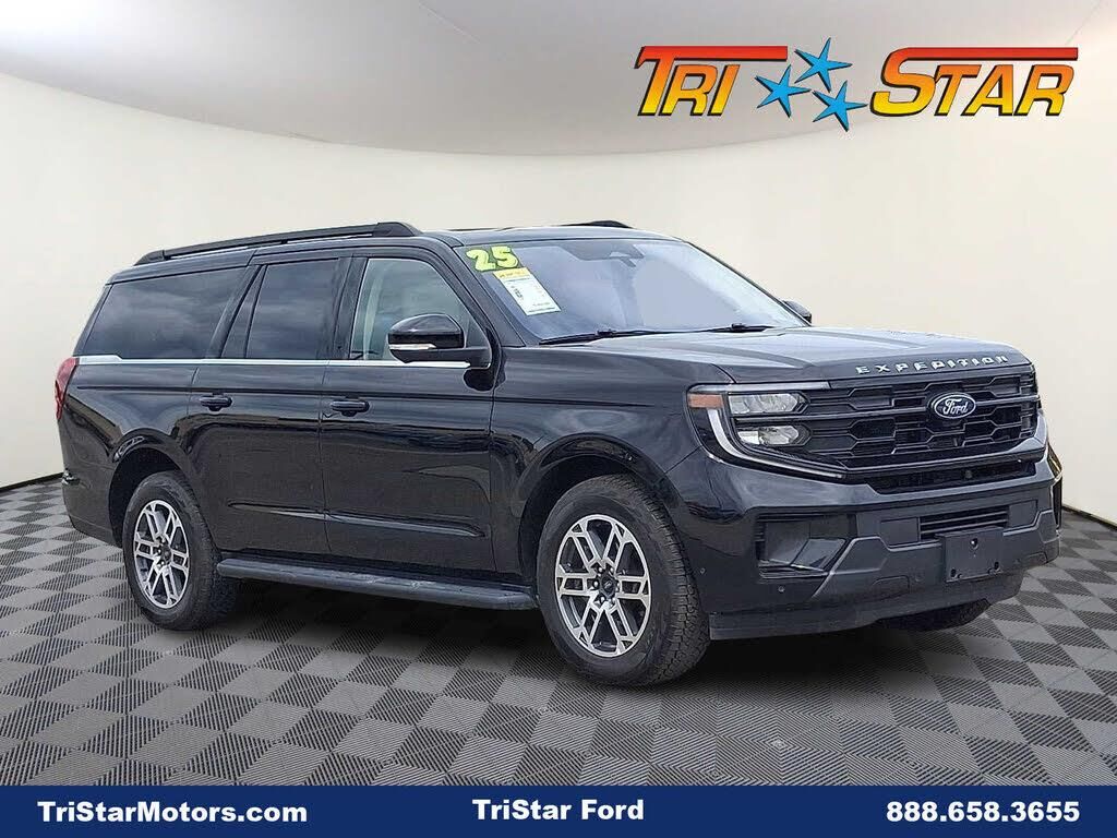 2025 Ford Expedition MAX Active — photo 1 of 1