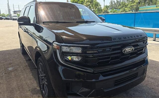 2025 Ford Expedition MAX Platinum — photo 1 of 11