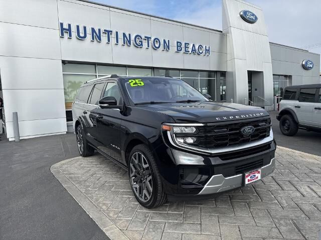 2025 Ford Expedition MAX Platinum — photo 1 of 13