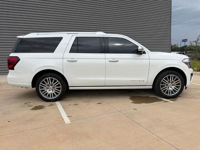 2022 Ford Expedition MAX Platinum
