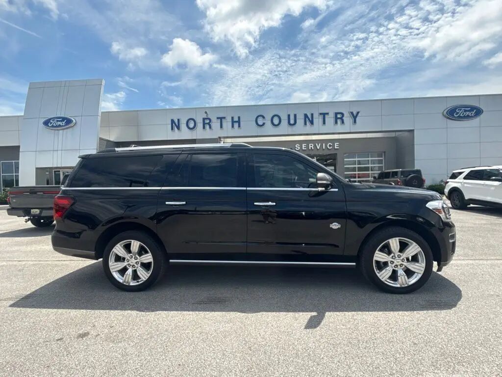 2024 Ford Expedition MAX King Ranch — photo 1 of 13