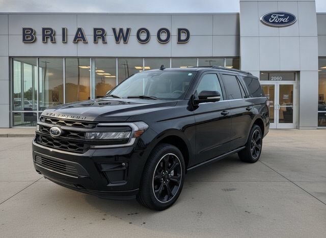 2024 Ford Expedition Max Limited — photo 1 of 1
