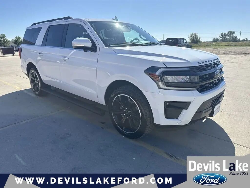 2023 Ford Expedition MAX Limited — photo 1 of 13