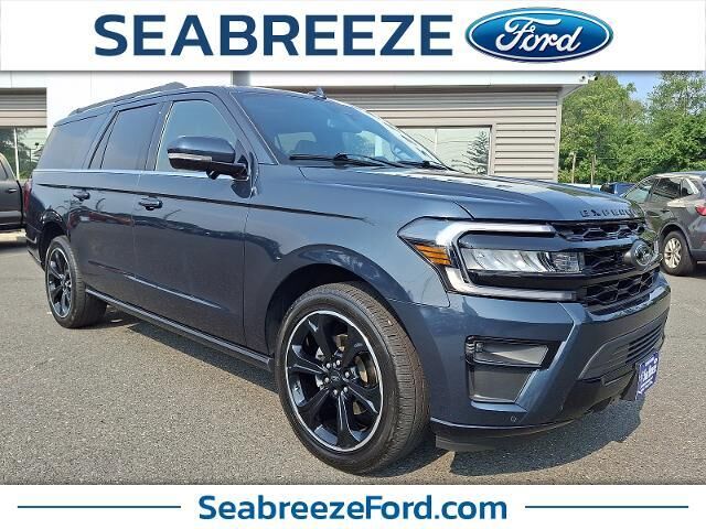 2023 Ford Expedition MAX Limited — photo 1 of 13
