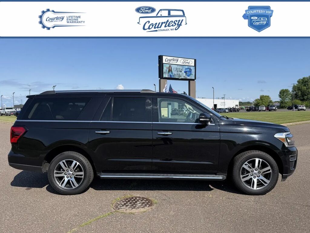 2022 Ford Expedition MAX Limited — photo 1 of 14