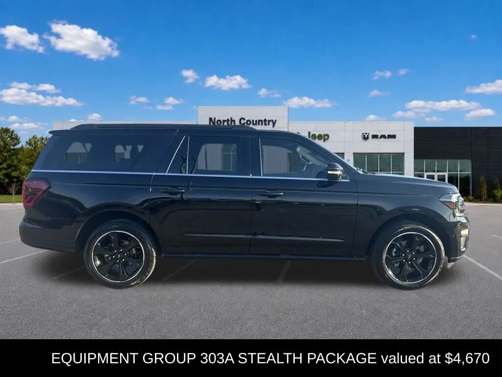 2022 Ford Expedition MAX Limited — photo 1 of 12