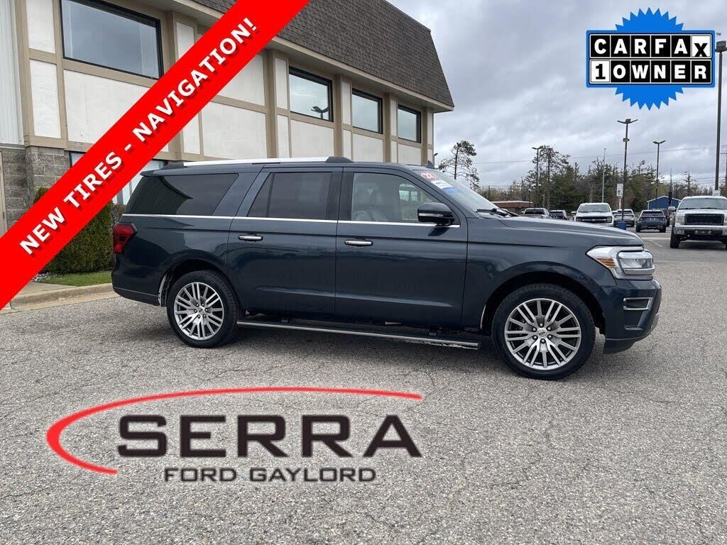 2022 Ford Expedition MAX Limited — photo 1 of 1