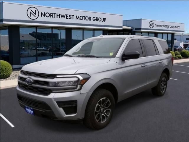 2022 Ford Expedition XL — photo 1 of 13