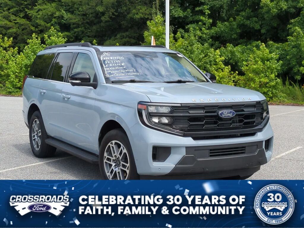 2025 Ford Expedition Active — photo 1 of 26
