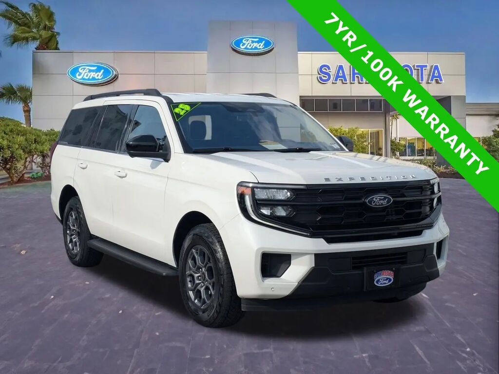 2025 Ford Expedition Active — photo 1 of 13