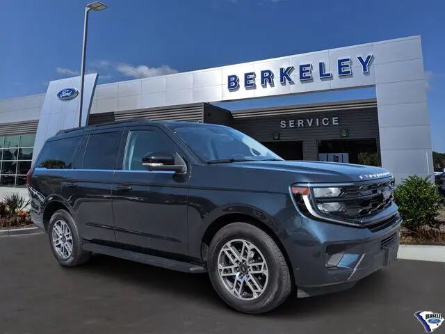 2025 Ford Expedition Active — photo 1 of 13