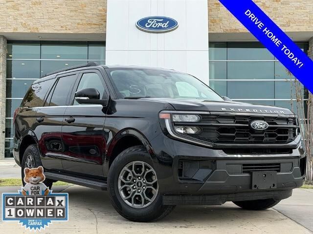 2026 Ford Expedition Active — photo 1 of 13