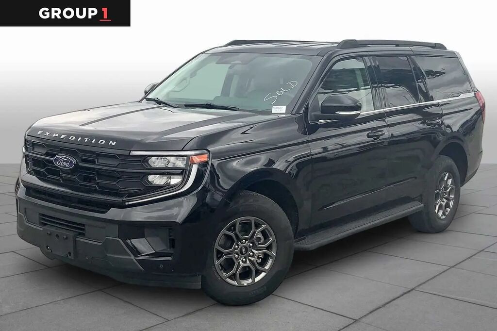 2026 Ford Expedition Active — photo 1 of 13