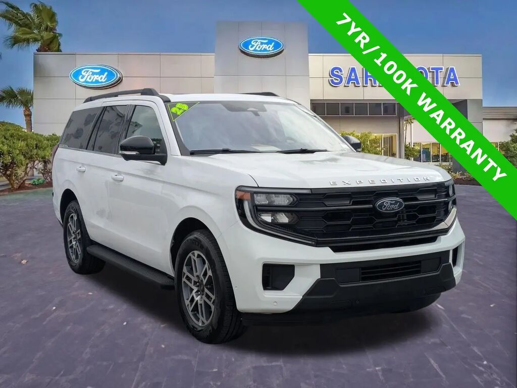 2025 Ford Expedition Active — photo 1 of 13