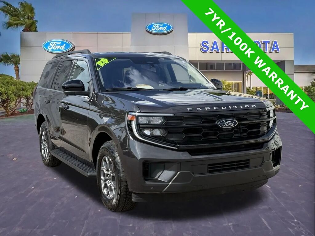 2025 Ford Expedition Active — photo 1 of 13